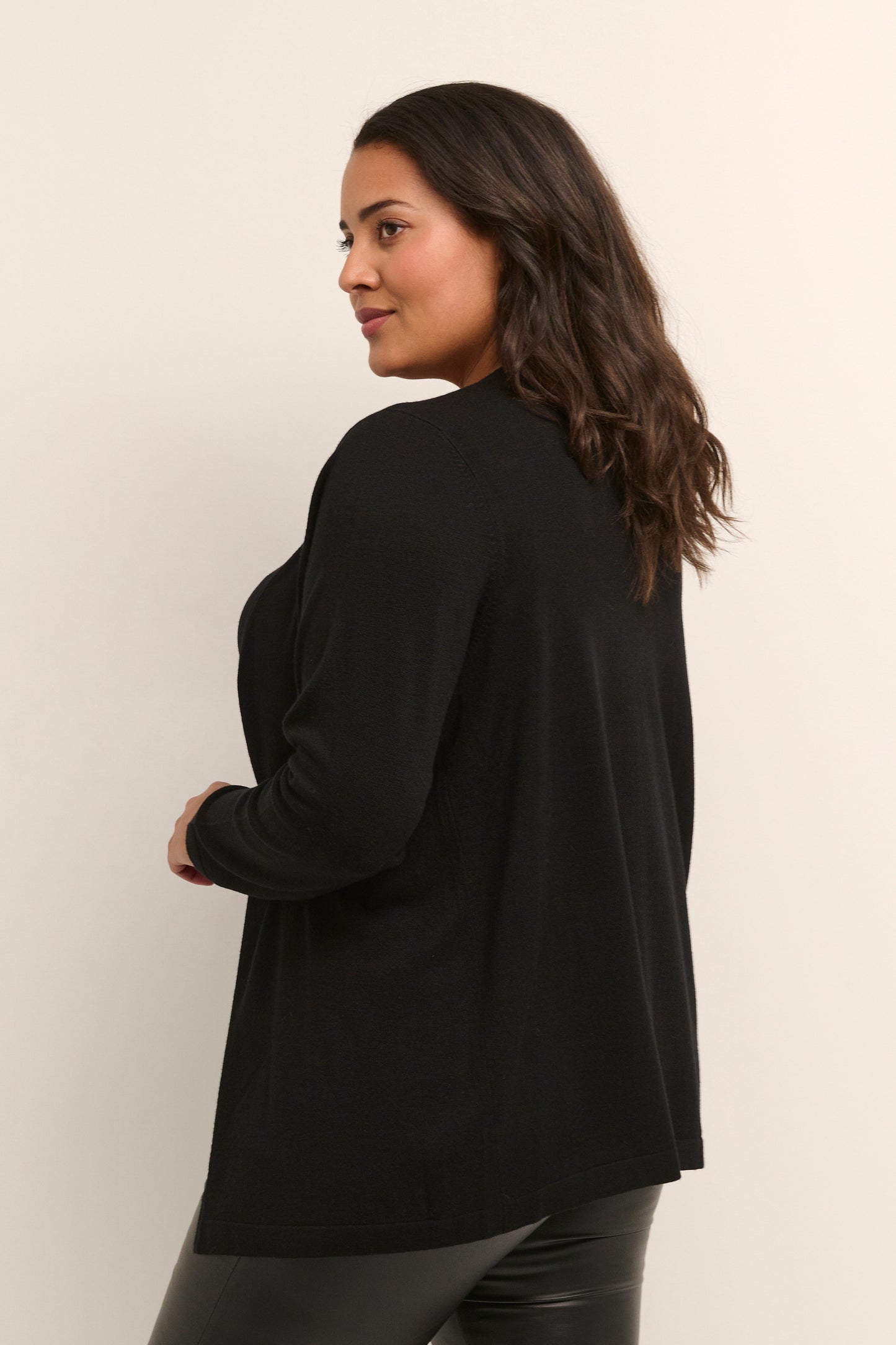 Farisa Cardigan
