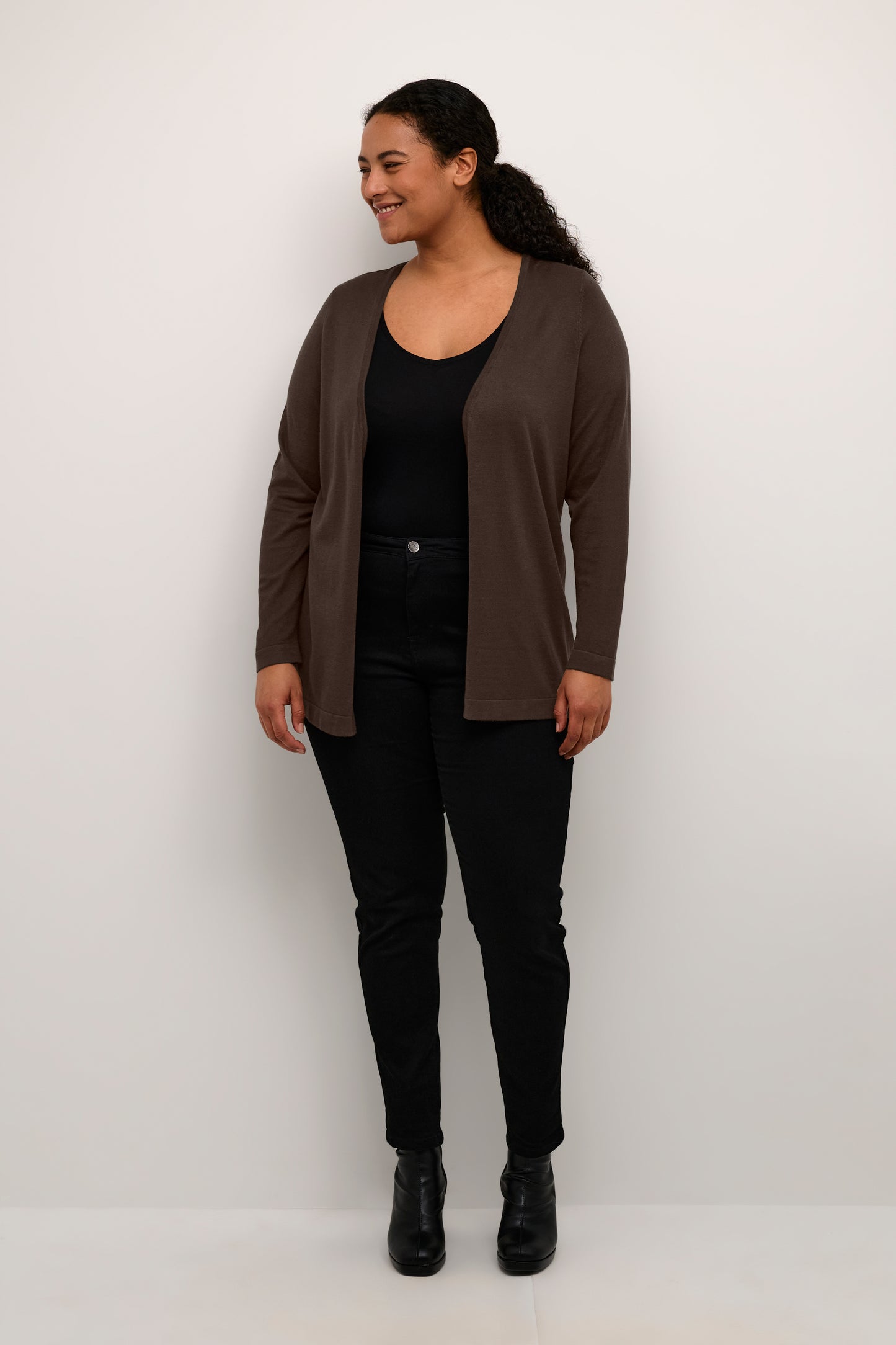 Farisa Cardigan