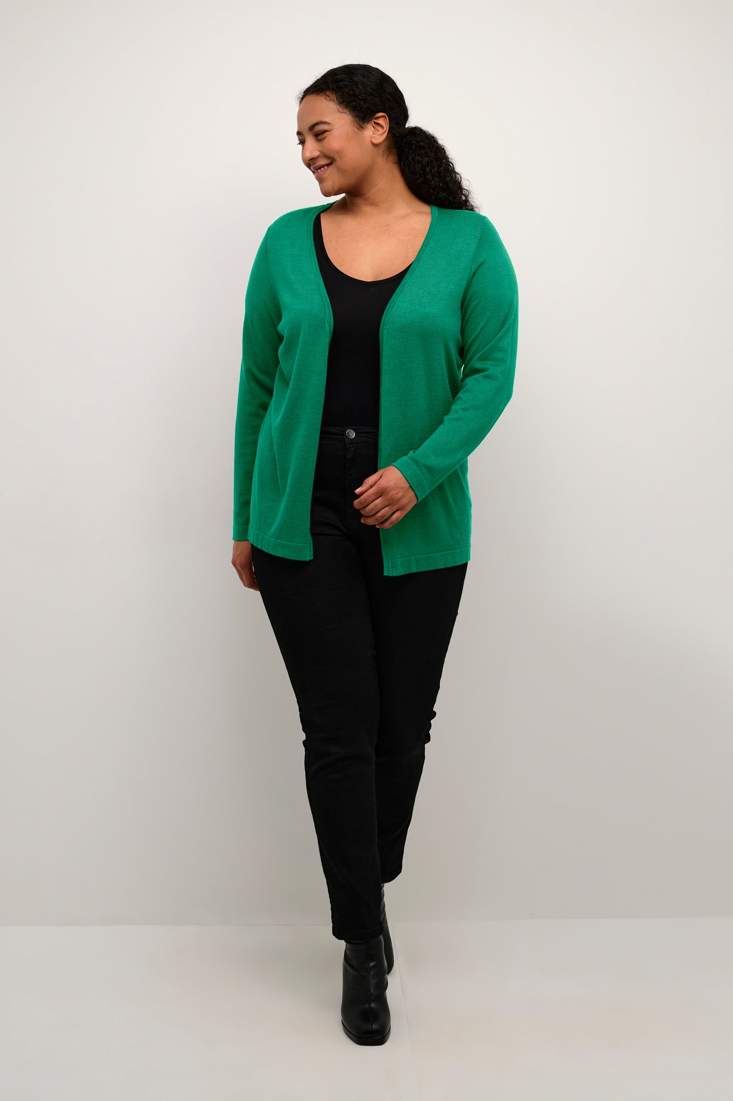 Farisa Cardigan