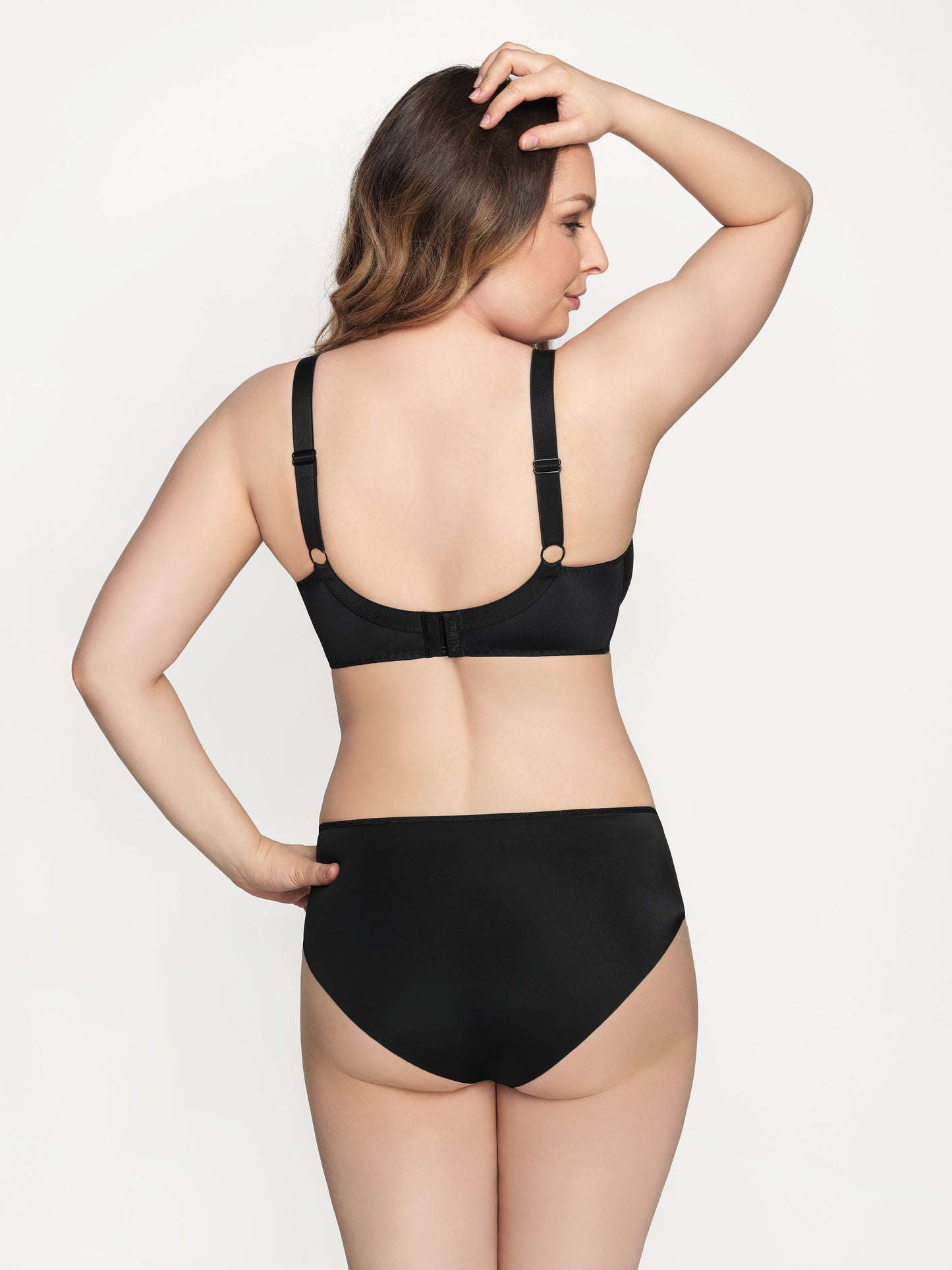 Virginia Spacer in Black