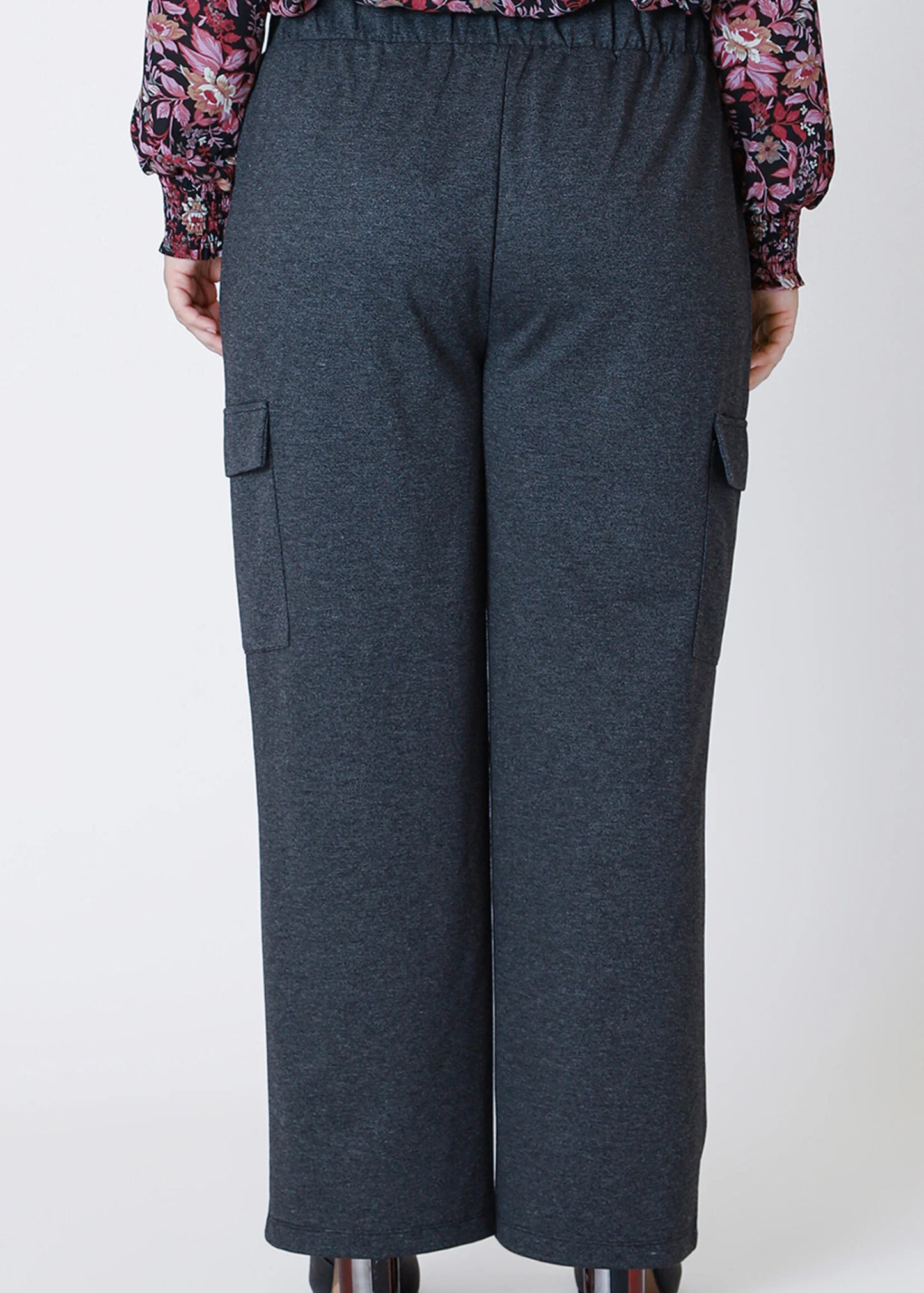 Wide-Leg Knit Cargo Pants – Charcoal Heather (Plus Size)