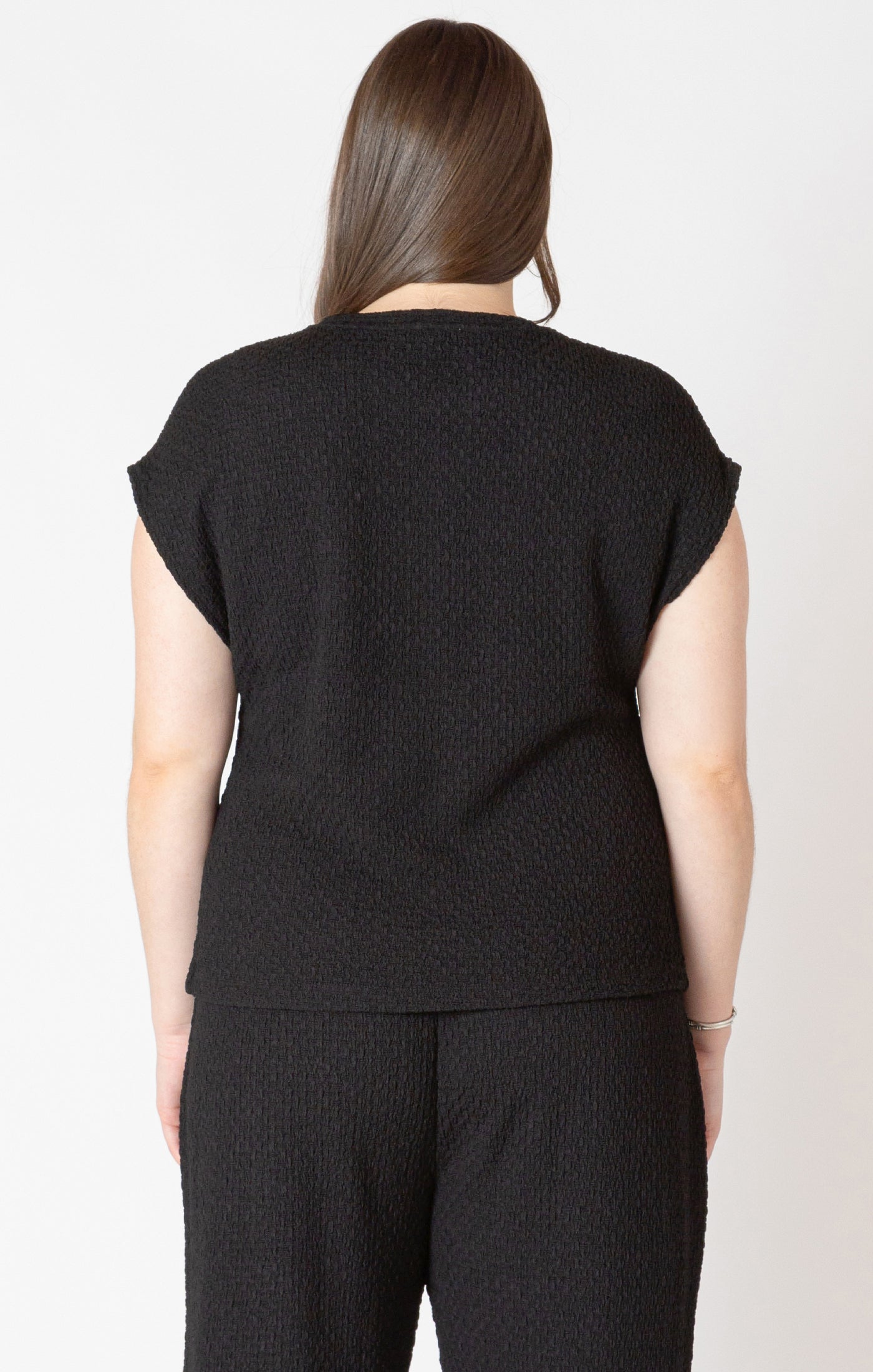 Rhea Textured Stretch Tee – Dex Plus