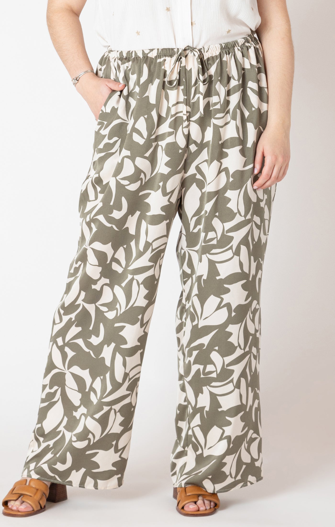 Satin Bloom Wide Leg Pants – Cream/Sage Floral