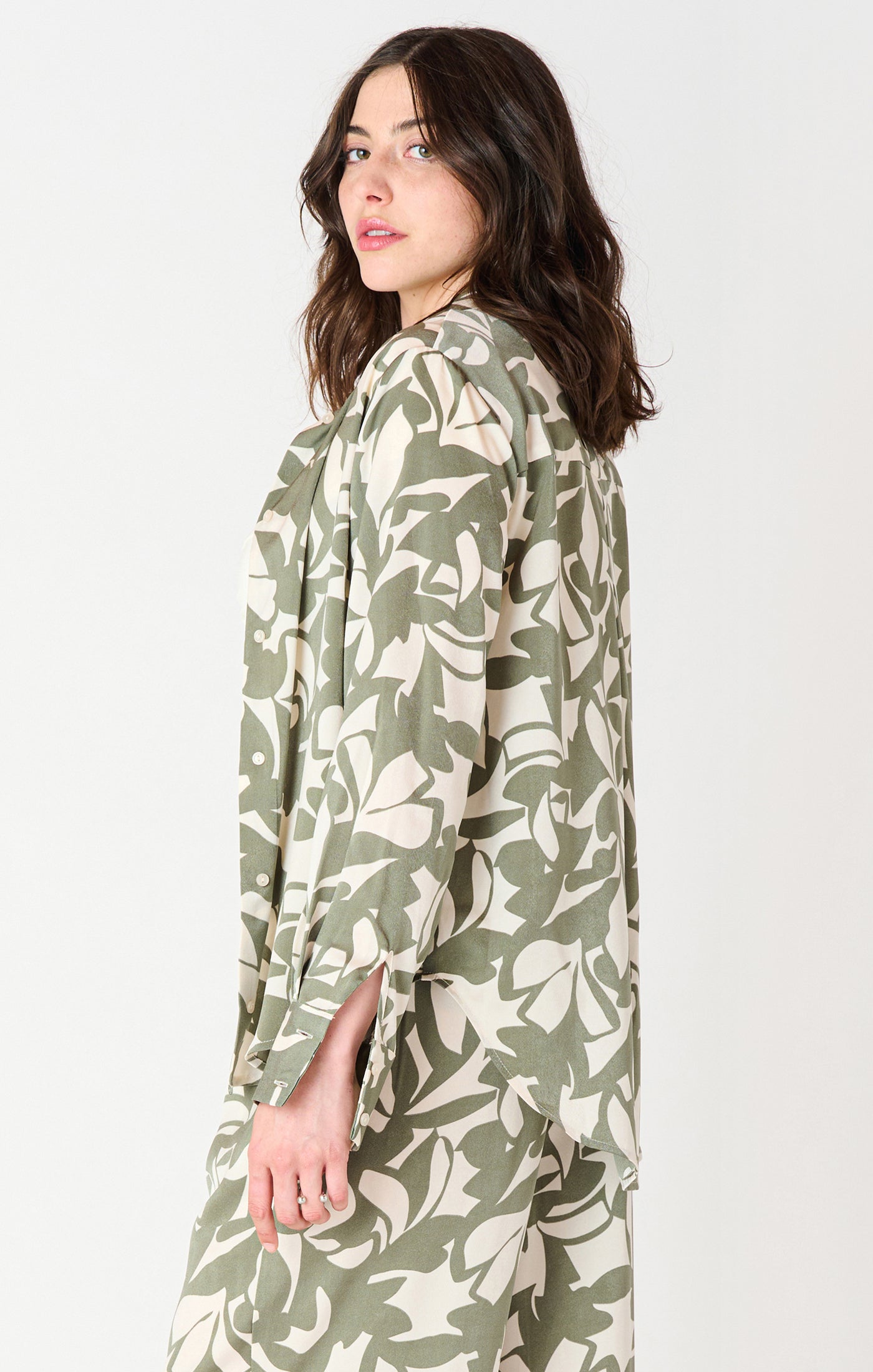 Satin Bloom Button-Up Blouse – Cream/Sage Floral