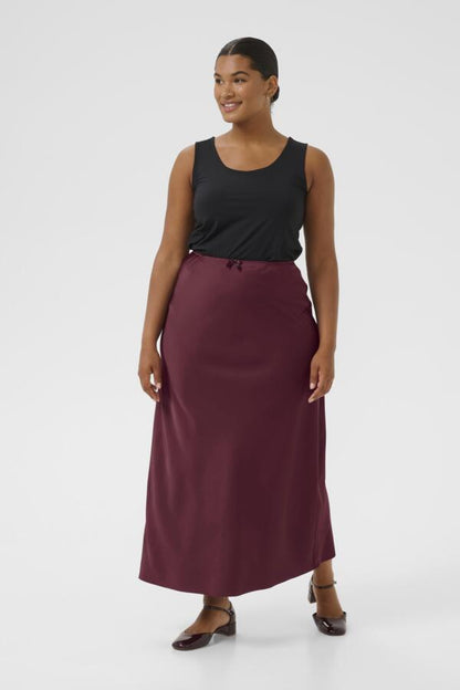 Hilla Satin Slip Skirt – Windsor Wine (Plus Size)
