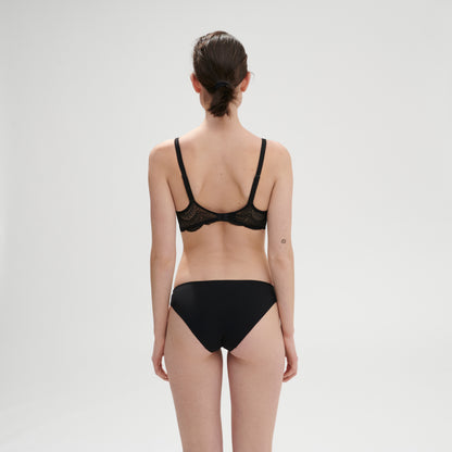 Karma 3D Spacer Moulded Padded Bra (Black)