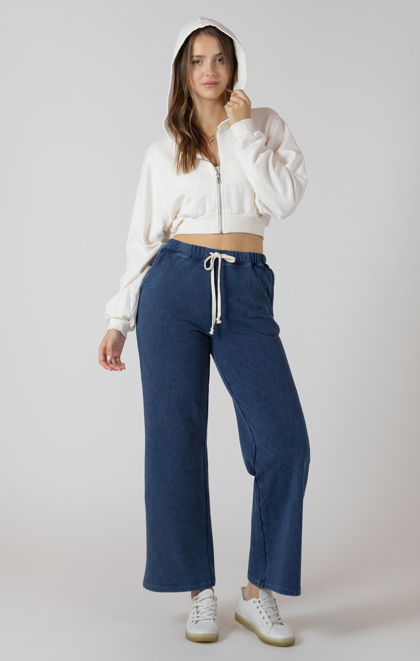 Dex Cropped Zip-Up Hoodie – Soft Relaxed Fit
