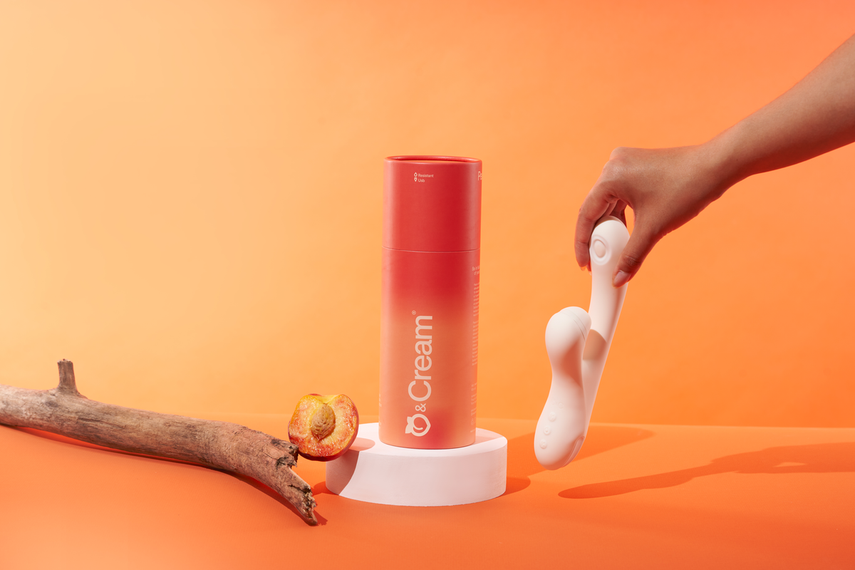 Peak Dual Stimulation Vibrator – Compact, Powerful, & Bendable | Peachy ...