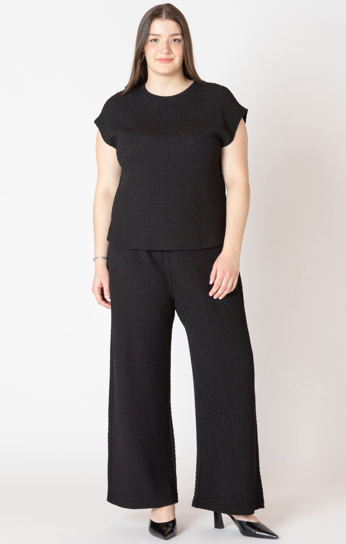 Rhea Textured Wide Leg Pant – Dex Plus