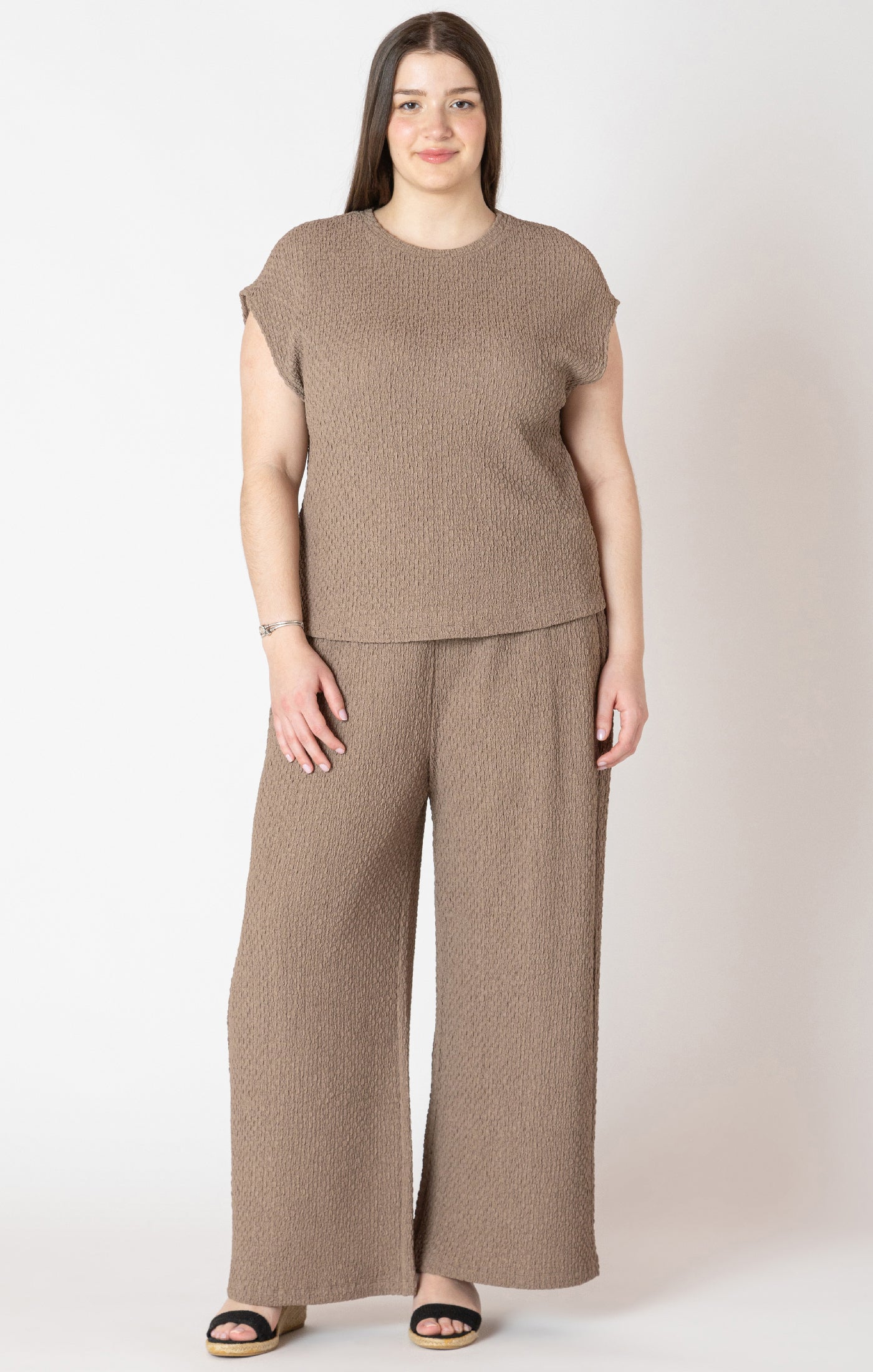 Rhea Textured Stretch Tee – Dex Plus